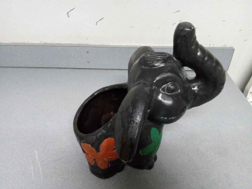 Ceramic Elephant Pot / Planter