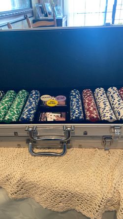 New Complete Texas Holdem Poker Set