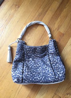 Gorgeous Dana Buchanan purse