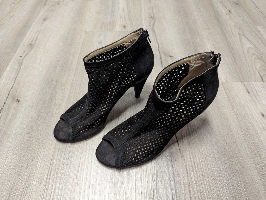 I.N.C - Women's Black Suede Heels - Size 7