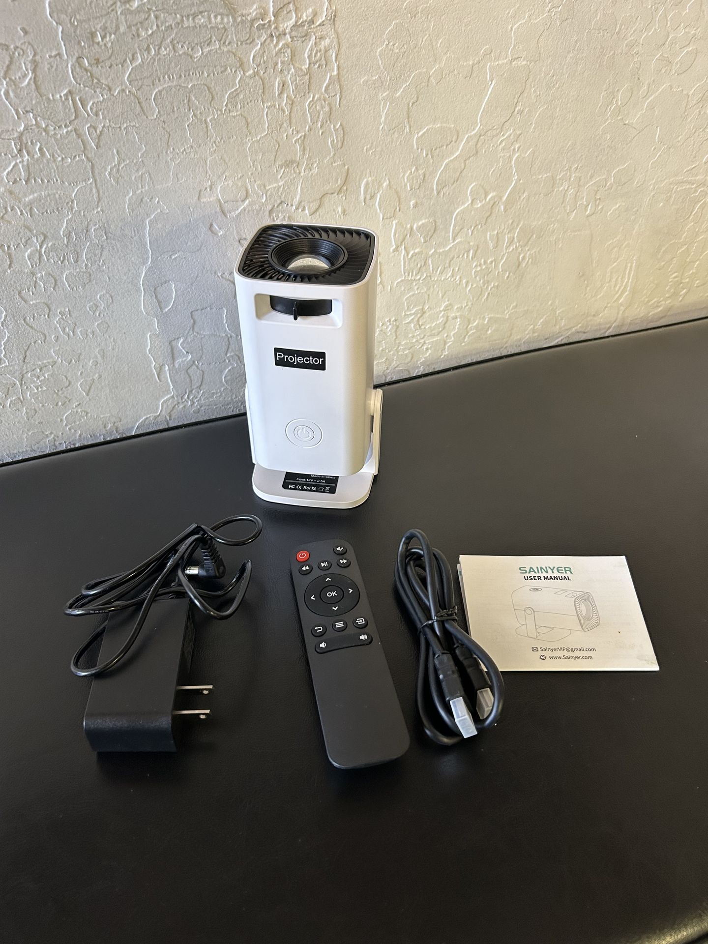 sainyer mini projector