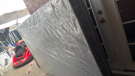 Queen box spring