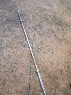Weight pole for bench pressing