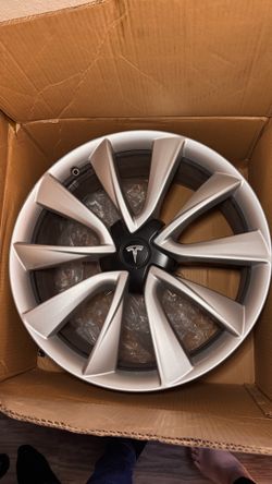 Tesla Model 3 Stiletto 20” Rim