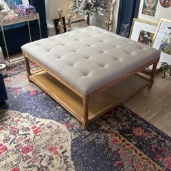 Like NEW! Chic Ottoman/Coffee Table