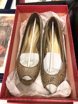 Kelly & Katie woman shoes