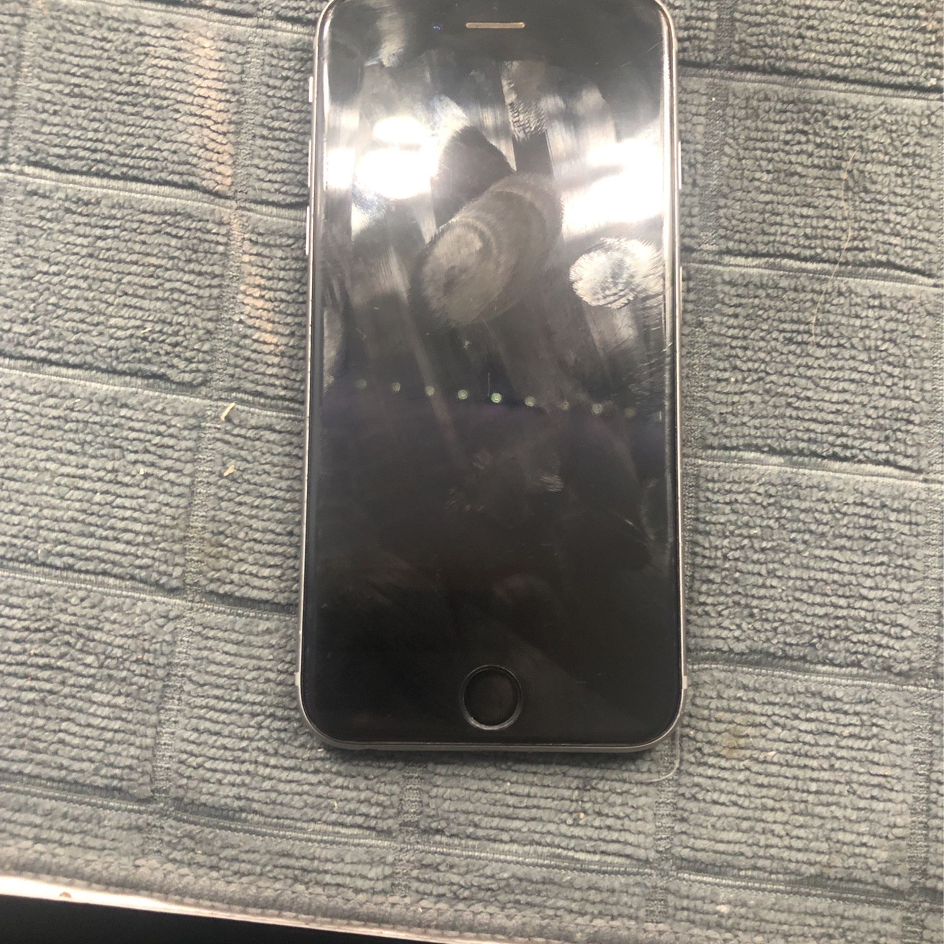 iPhone Mini 8