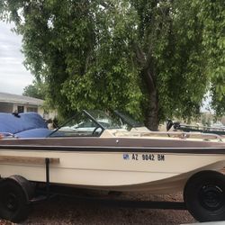 1970s Boat   Open Bow