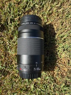 Canon EF 75-300mm Zoom Lens