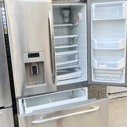 Refrigerator 