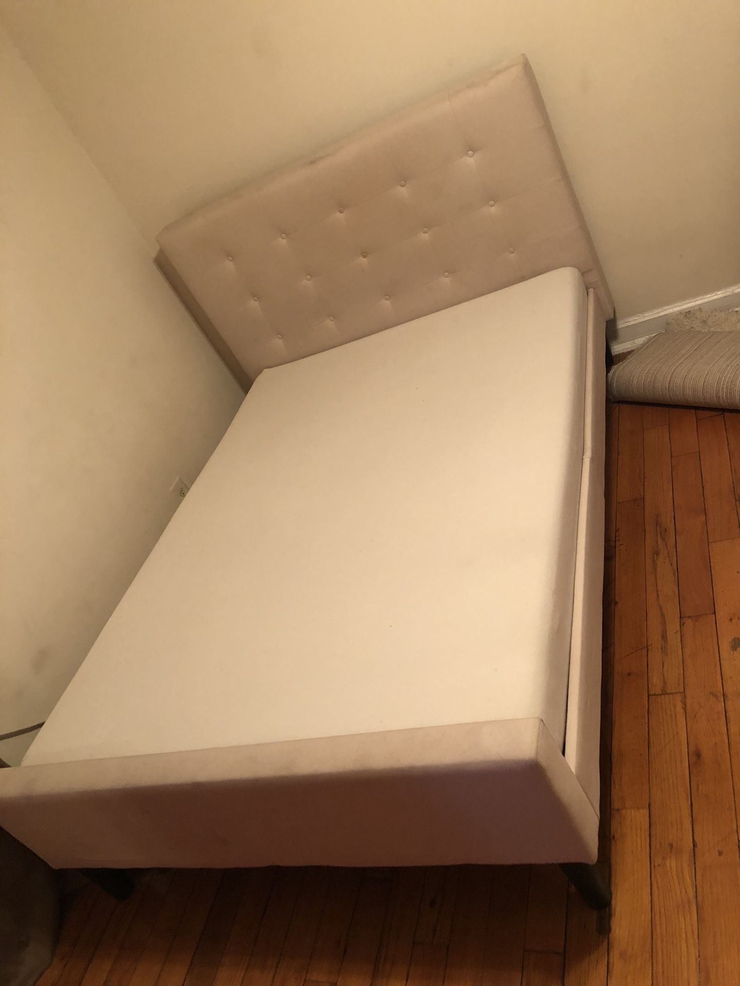Zinus Bed Frame (Full Size)