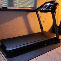 Nordictrack Treadmill (Delivery Available)