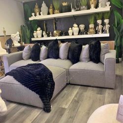 Jennifer Moduler Sectional 3 Piece And Ottoman $10 Down Payment And Financing Available