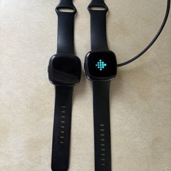 2 Fitbit-Versa 4’s 