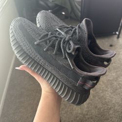 adidas Yeezy Boost 350 v2 mens 7