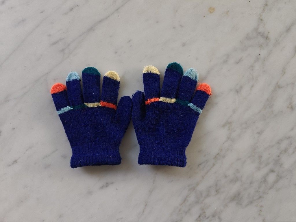 Blue Knit Toddler Gloves