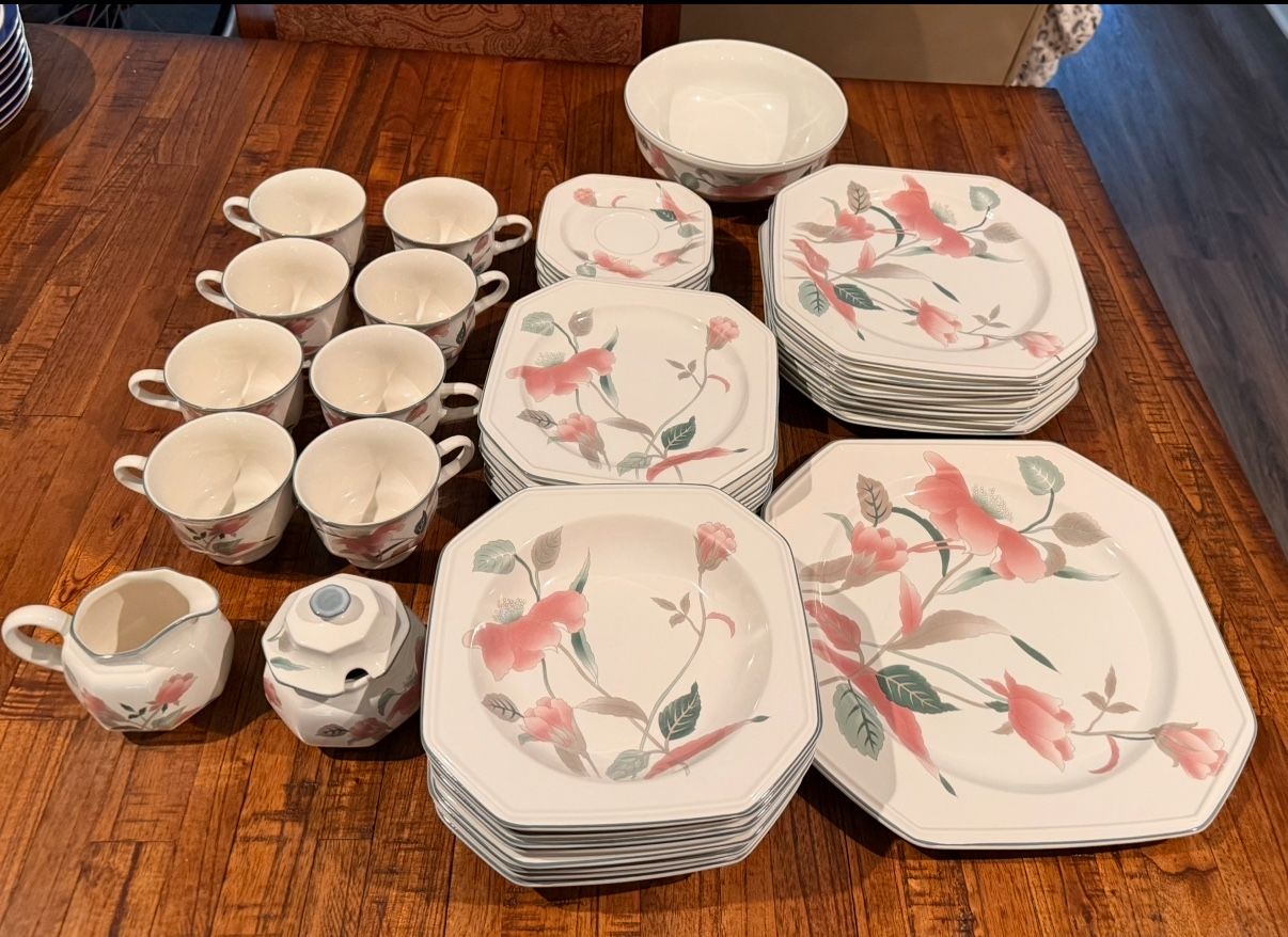 26 pieces Mikasa Continental Silk Flowers F 3003, set (Japan)