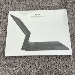 IPAD AIR MAGIC KEYBOARD BRAND NEW IN SEALED BOX