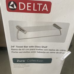 24” Towel Bar With Glass Shelf 