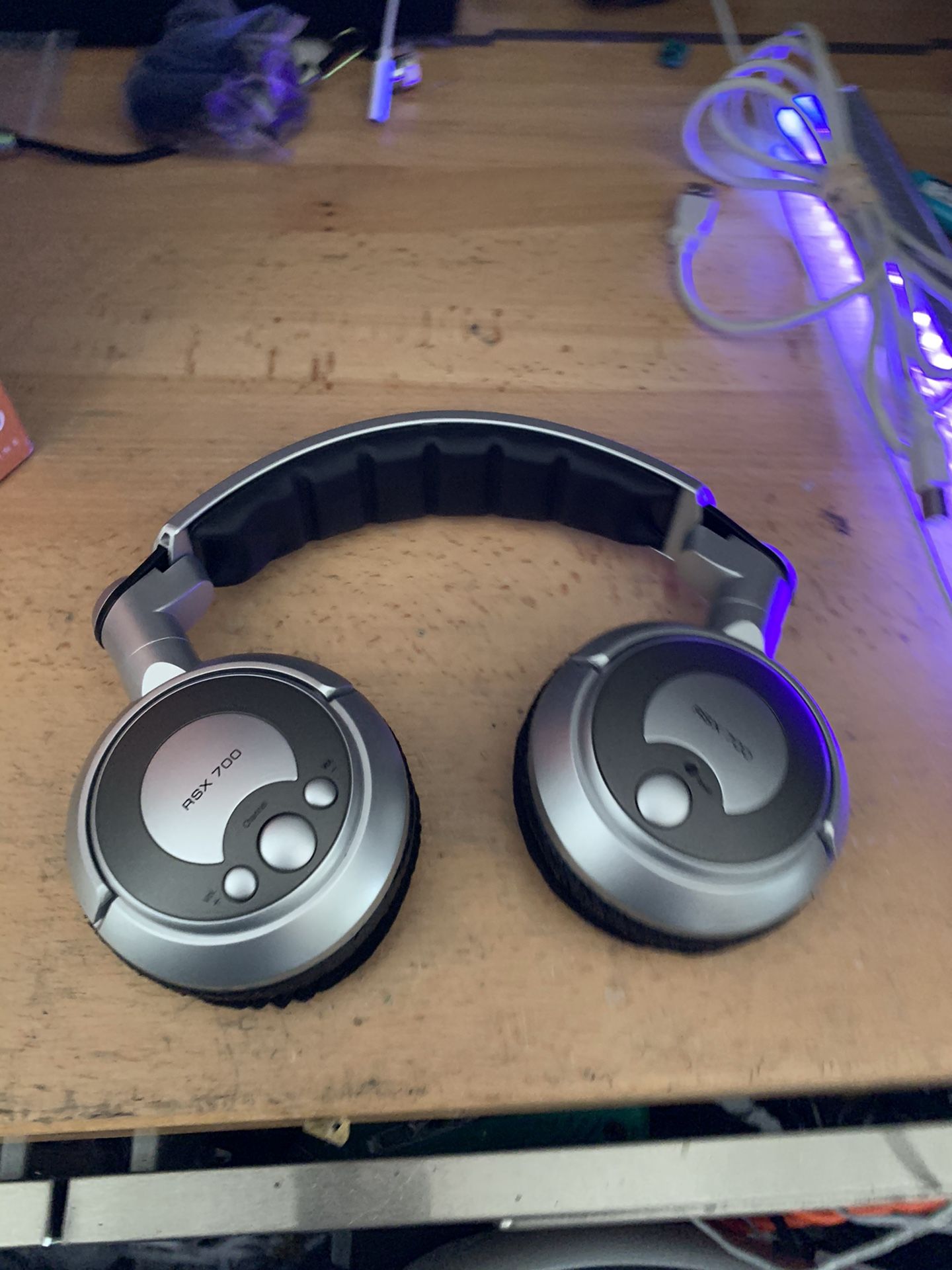 Beyerdynamic wireless headphone