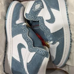 Jordan 1 WMNS Denim 