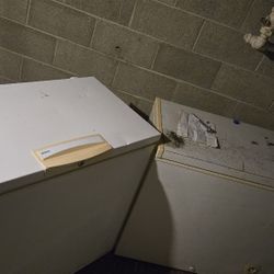 Deep FREEZERS