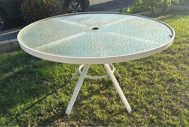 Free glass Patio Table