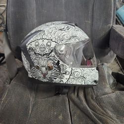 Icon Helmet Medium 