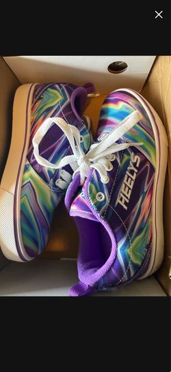 Heeleys youth size 3 new
