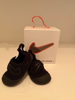 Toddler Nike Swoosh