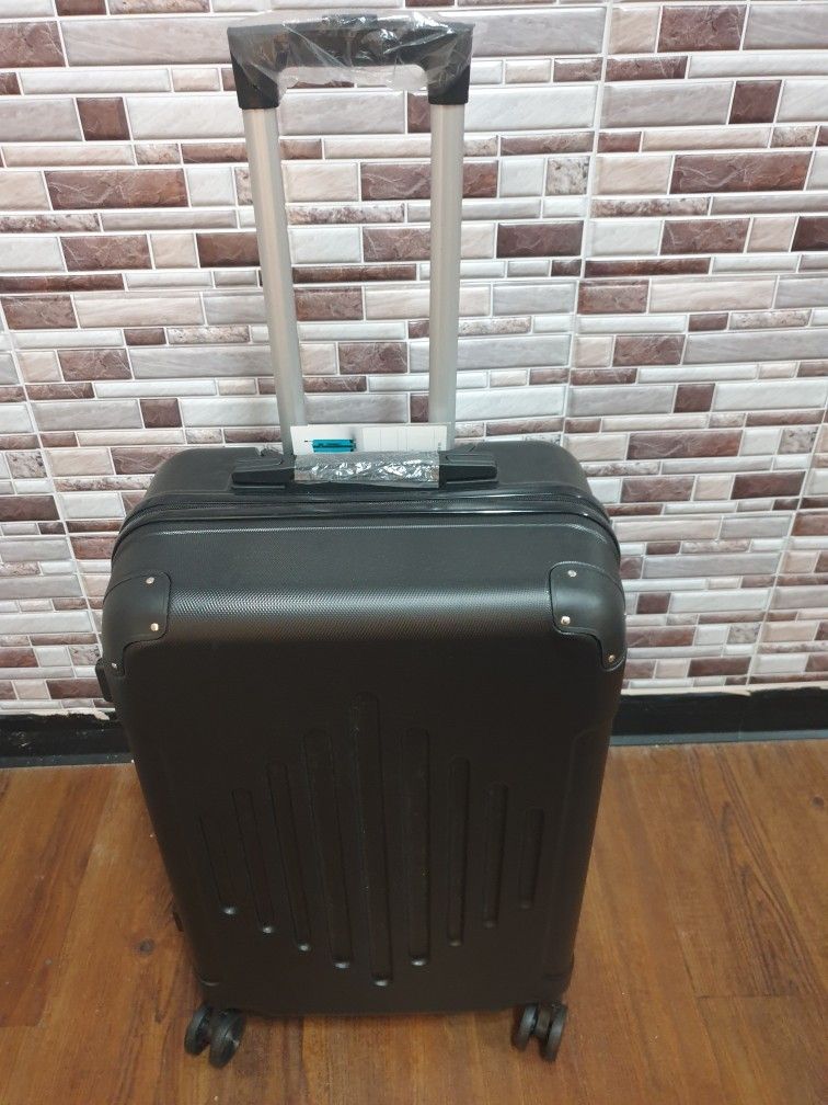 Suitcase 24 inch with Corner Protected   