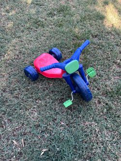 Children’s Big Wheel Ride-On by PJ Masks 10" Fly Wheels Junior for Ages 2-4. ONLY: $10 !!