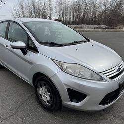 2012 Ford Fiesta