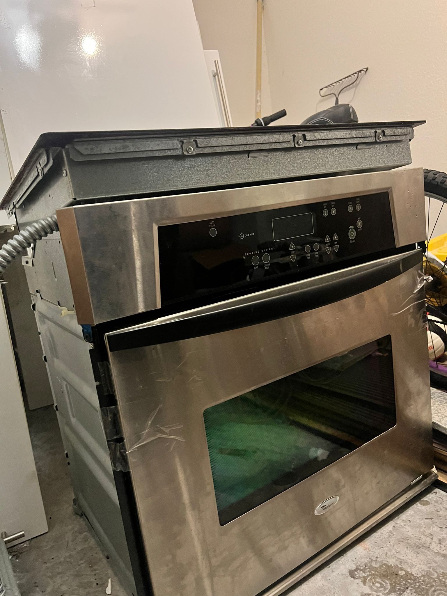 Stove And Oven Whirlpool for Sale in Miami, FL OfferUp