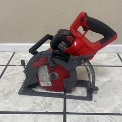 Skillsaw Milwaukee 7.1/4