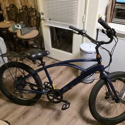 American Flyer  E-Wave Bicycle,  NO Battery And Charger 