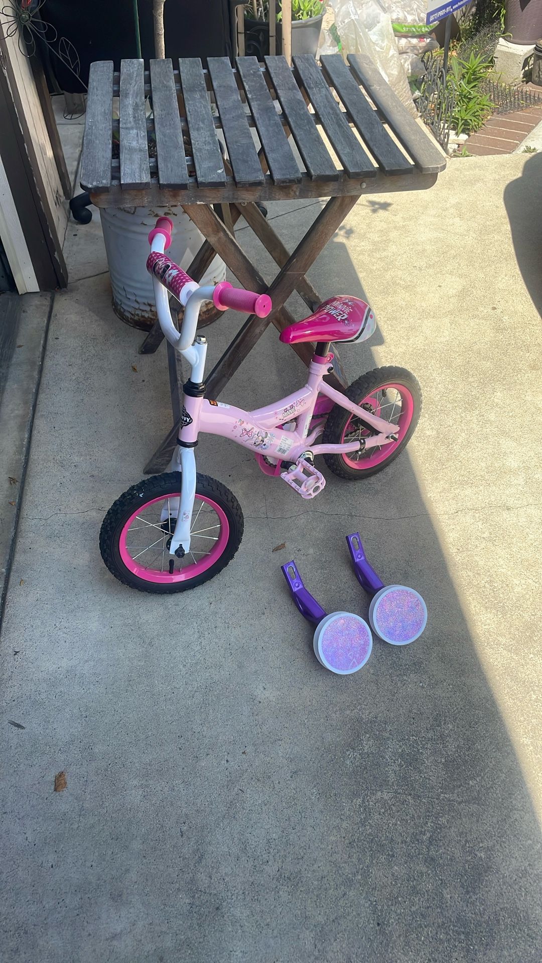 Mini Mouse 12” Bicycle