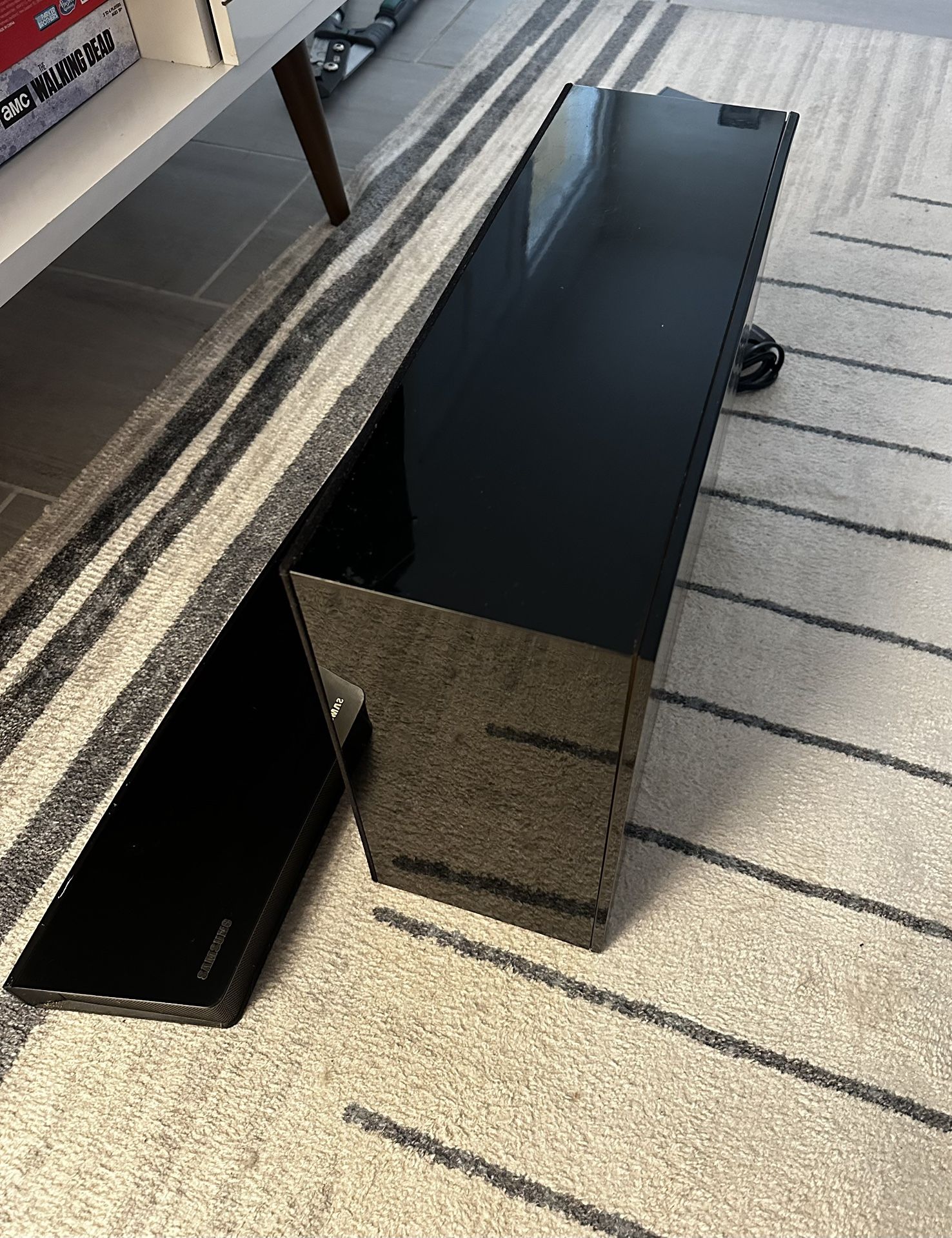 Samsung Curve Sound bar With Subwoofer!