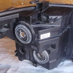 2018 Nissan Titan Headlight 