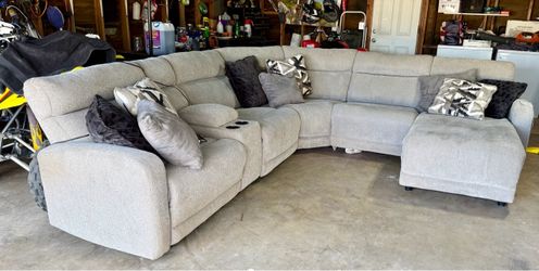 Large Gray Fabric Sectional Sofa with Chaise