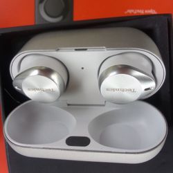 Technics Ear Buds Brand New 