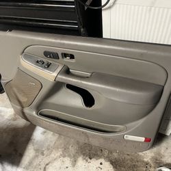 03-06 Silverado Tahoe Door Panel