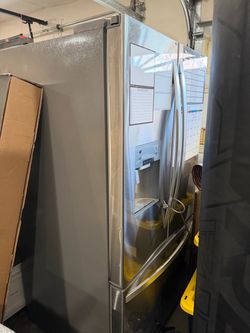 Moving Sale – Bed/Trundle, Dining Set, Dressers & Stainless Refrigerator – Bundle Deal