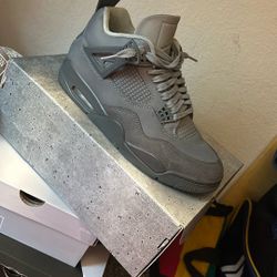 Jordan 4s 