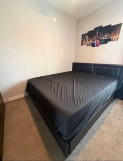 Cali King Bedroom Set