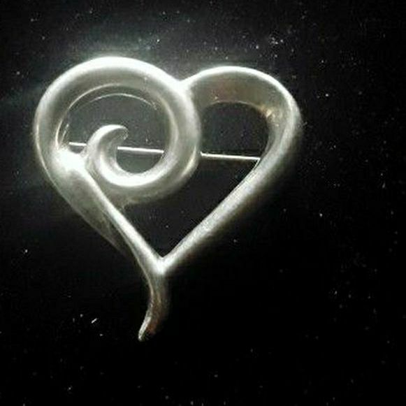 925 STERLING SILVER. Large Heart Pin. Genuine Thai Sterling