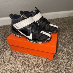 Nike Trout youth baseball cleats size 2.5