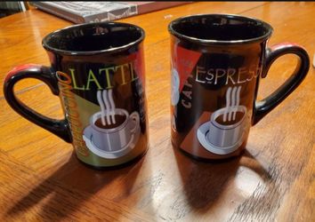 2 Decorative Coffee Mugs