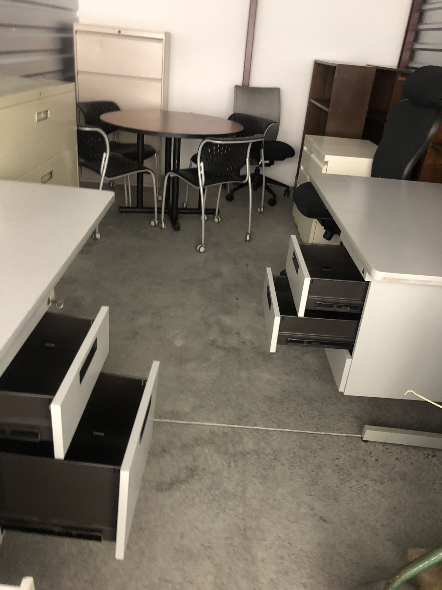 3 students desks in good condition 48x30x 29 price per one desk