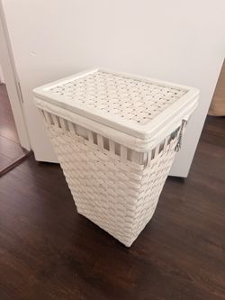 White Woven Laundry Hamper with Lid